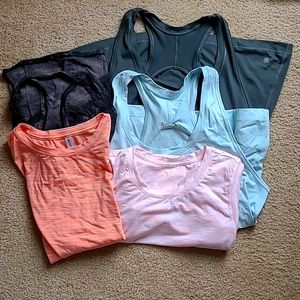 5 athleta tanks size 1X